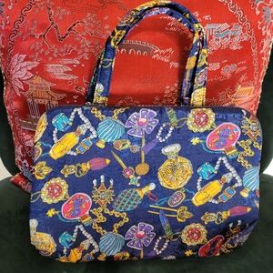 Vintage Designs on travel double handled retro travel bag